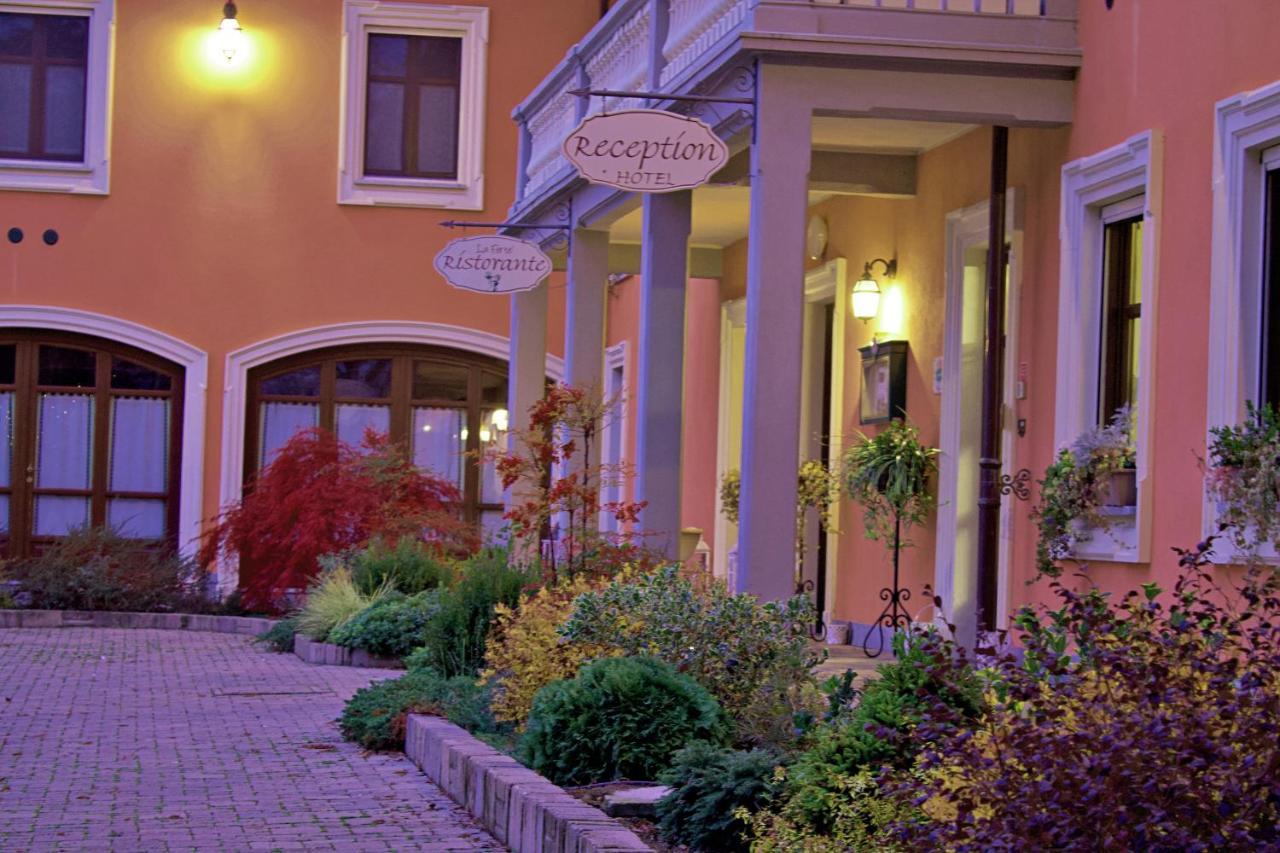 Hotel La Ferte Asti Zewnętrze zdjęcie