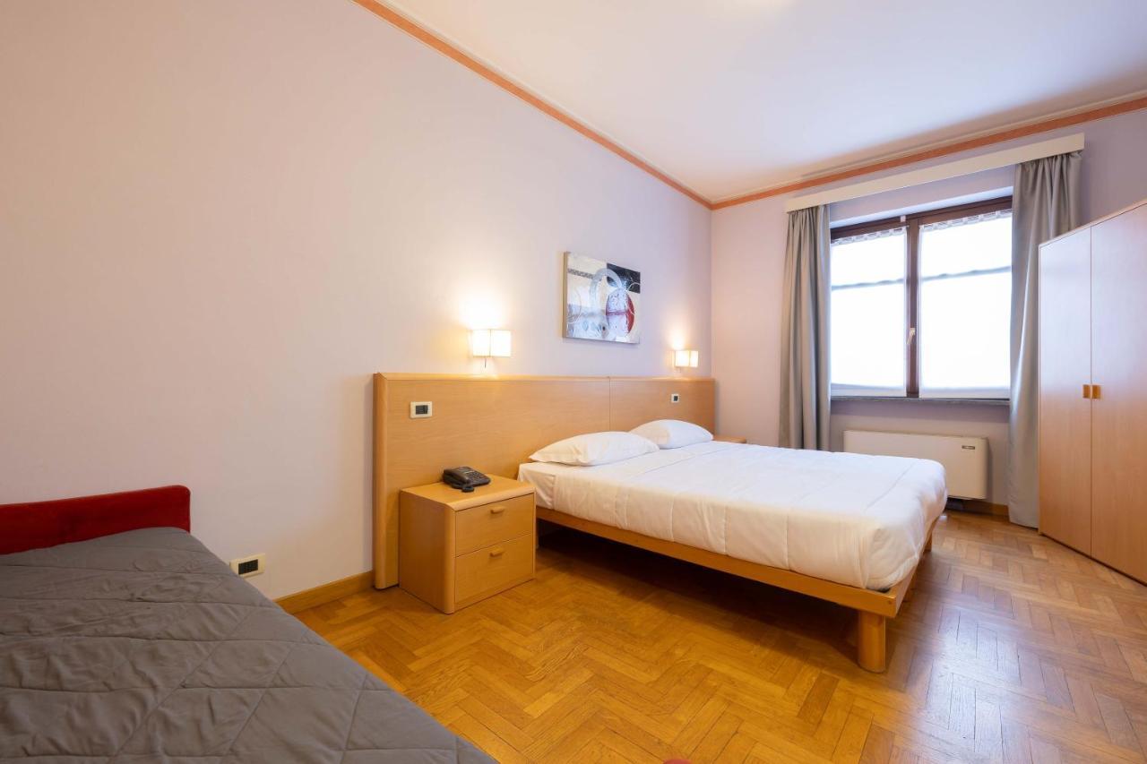 Hotel La Ferte Asti Zewnętrze zdjęcie