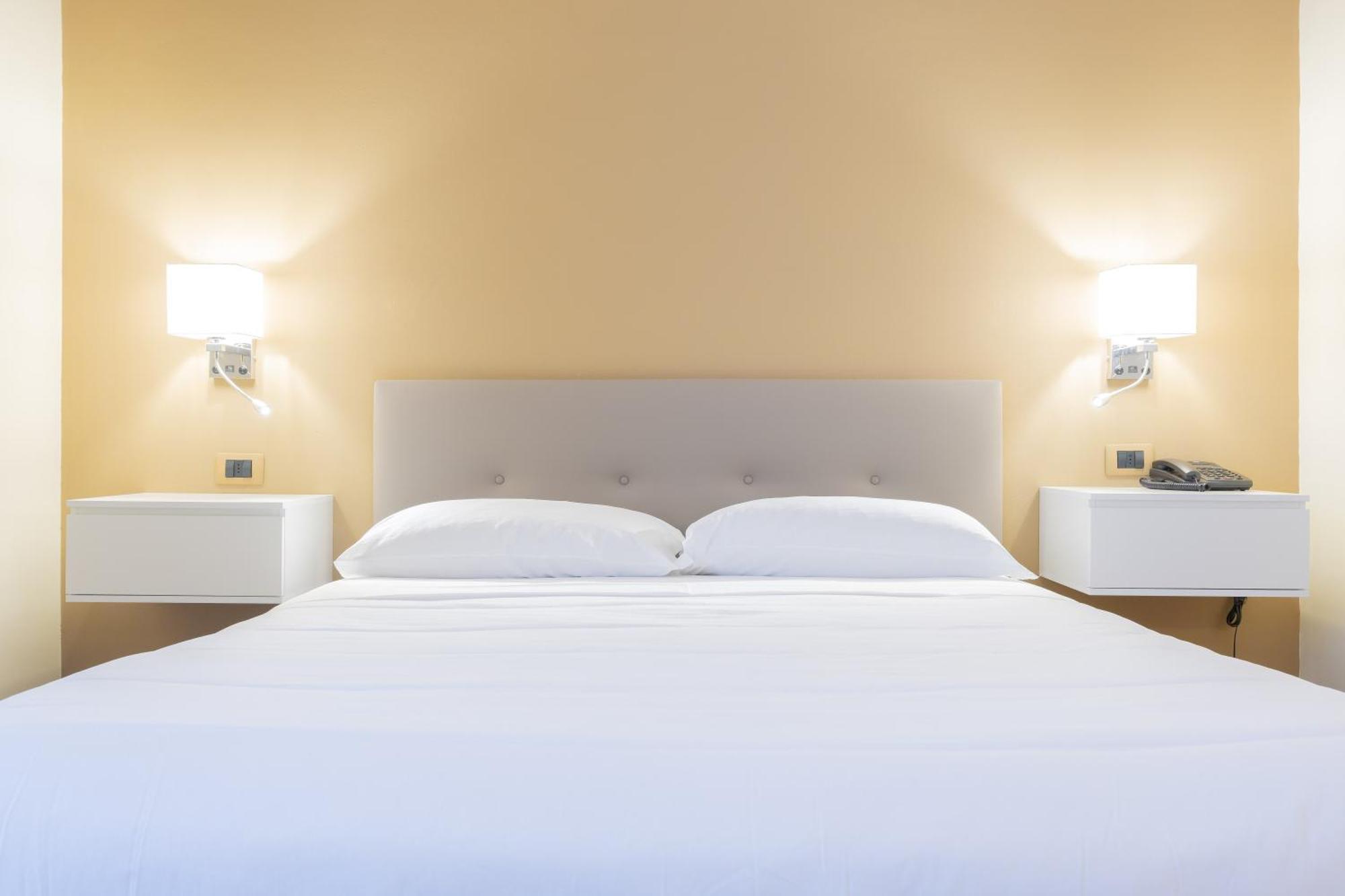 Hotel La Ferte Asti Zewnętrze zdjęcie