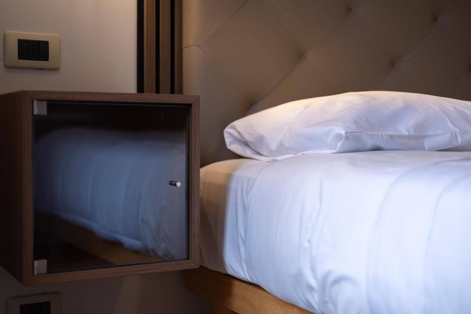 Hotel La Ferte Asti Zewnętrze zdjęcie